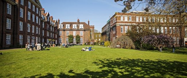 Campus Reid Hall Lawns Campus Reid Hall Lawns